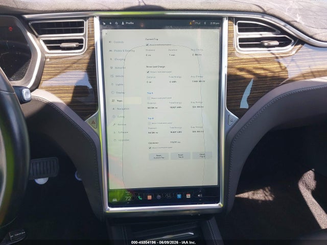Tesla Model S P85