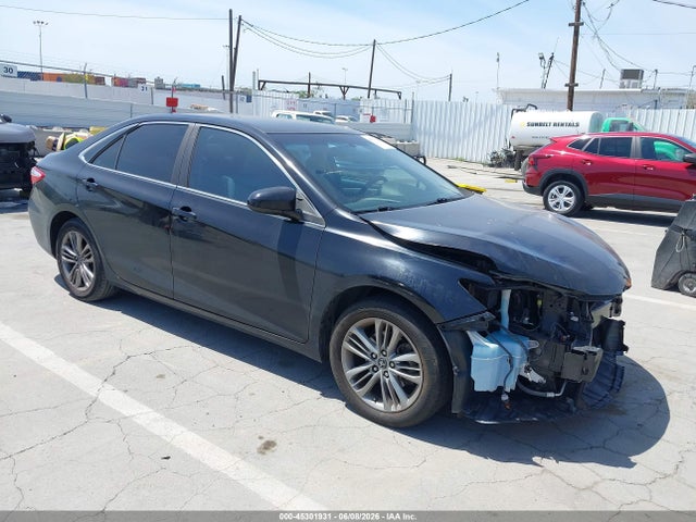 Salvage Toyota Camry Image
