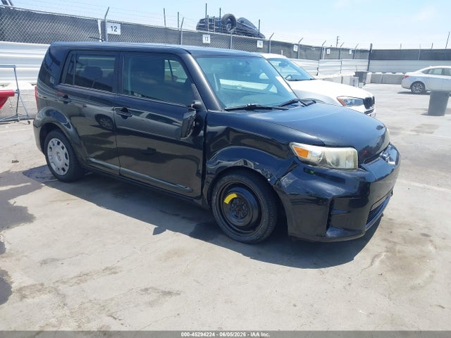 Salvage Scion xB Image