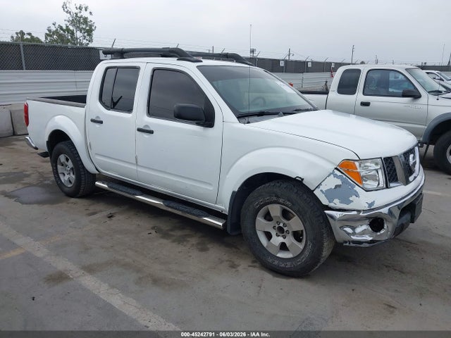 Salvage Nissan Frontier Image