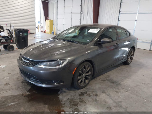 Chrysler 200 S