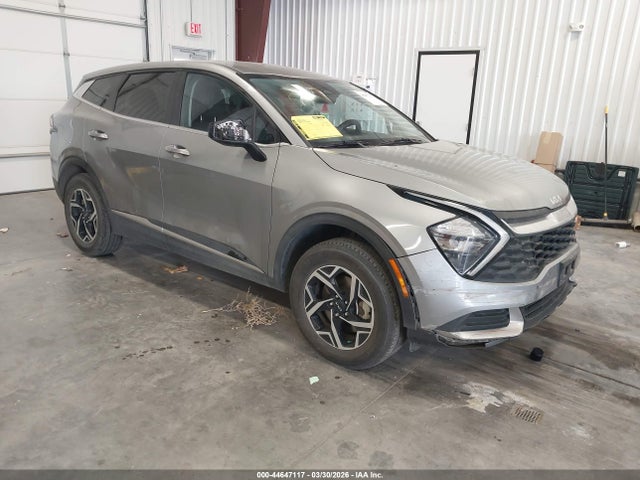 Salvage Kia Sportage Image
