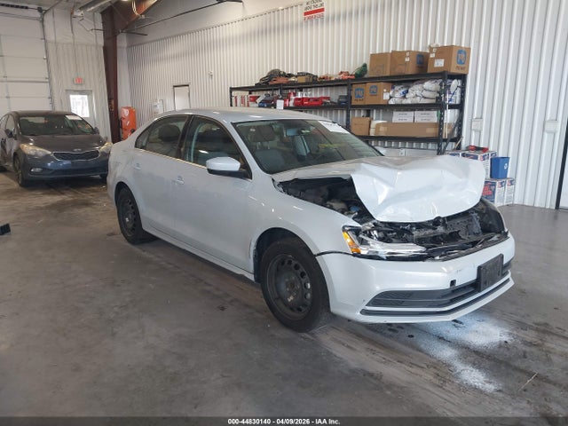 Salvage Volkswagen Jetta Image