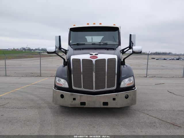 Peterbilt 579