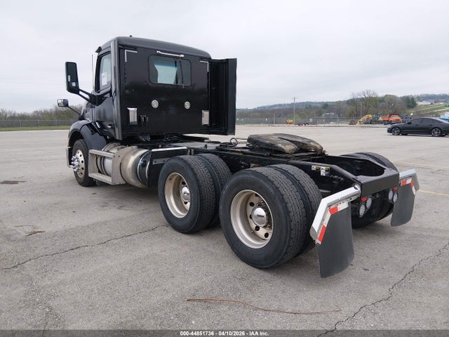 Peterbilt 579