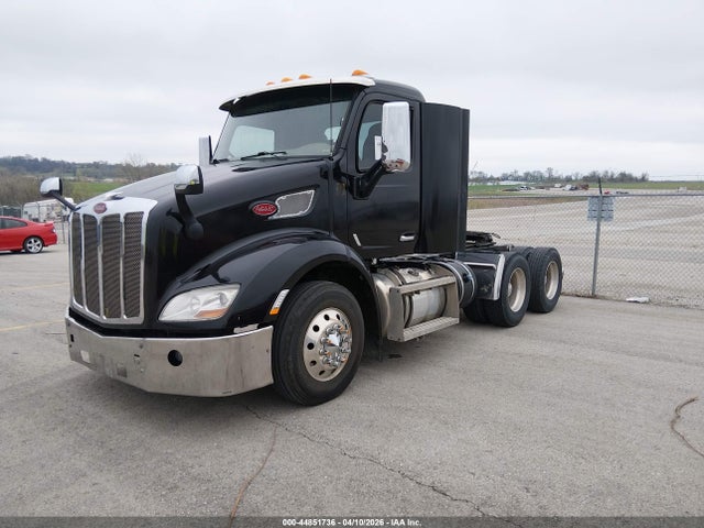 Peterbilt 579