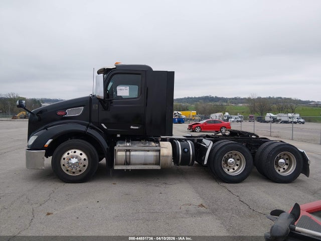 Peterbilt 579