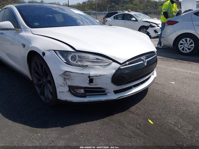 Tesla Model S Performance
