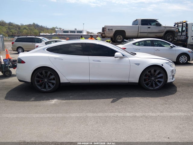 Tesla Model S Performance
