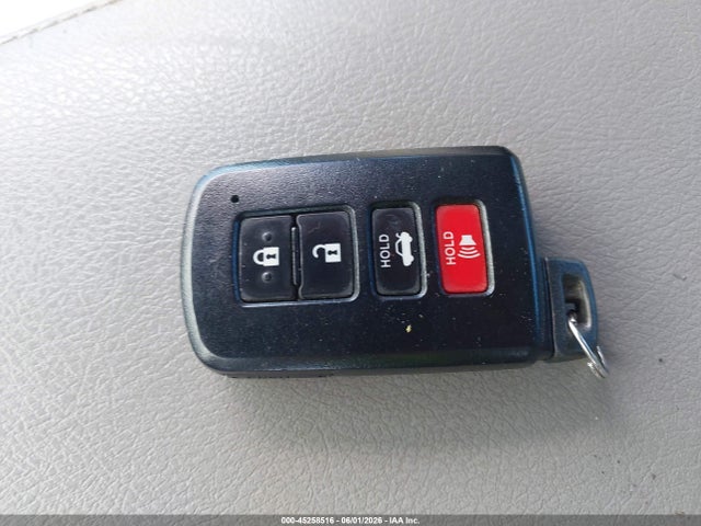 Toyota Camry Xle
