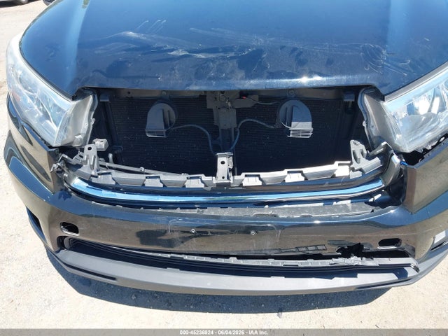 Toyota Highlander Le V6