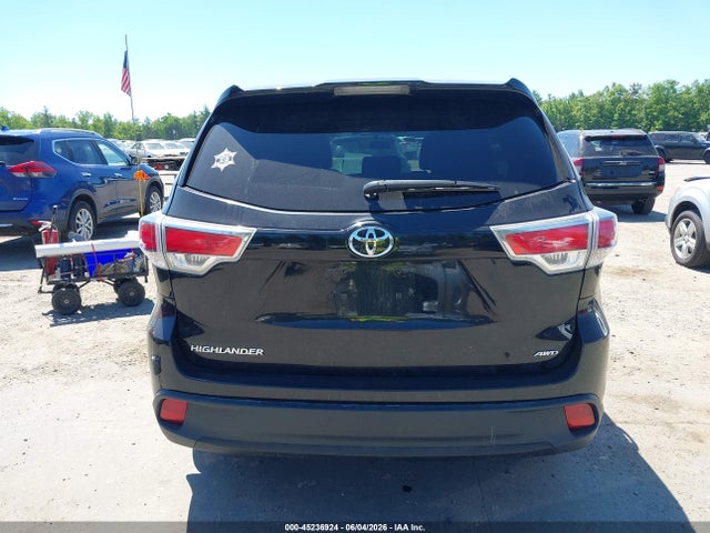 Toyota Highlander Le V6