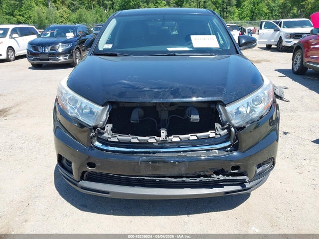 Toyota Highlander Le V6