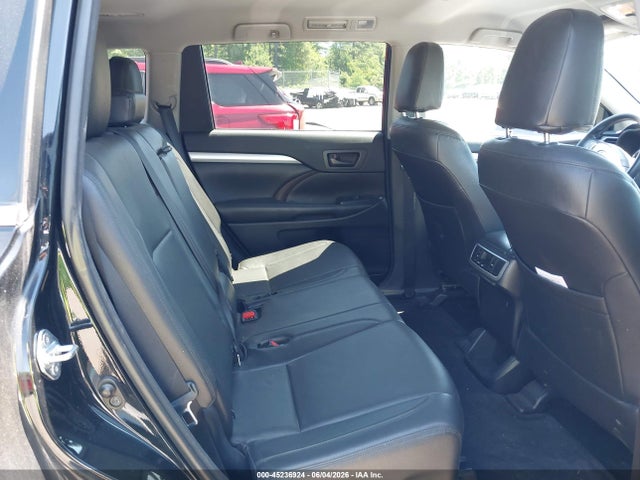 Toyota Highlander Le V6