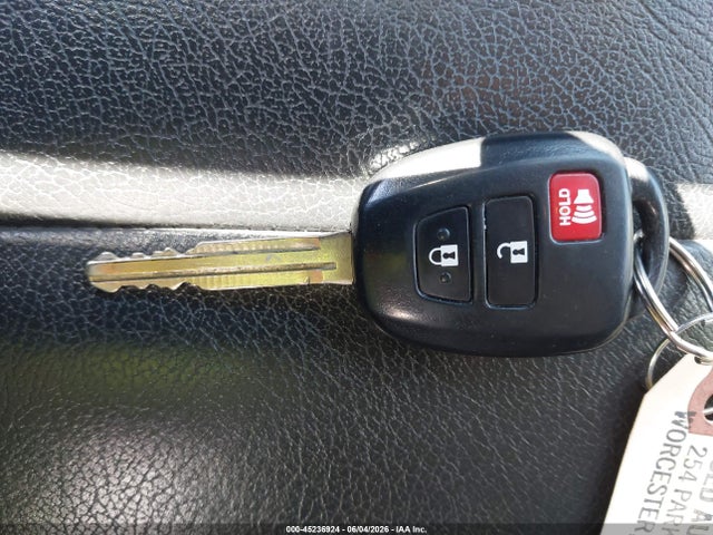 Toyota Highlander Le V6