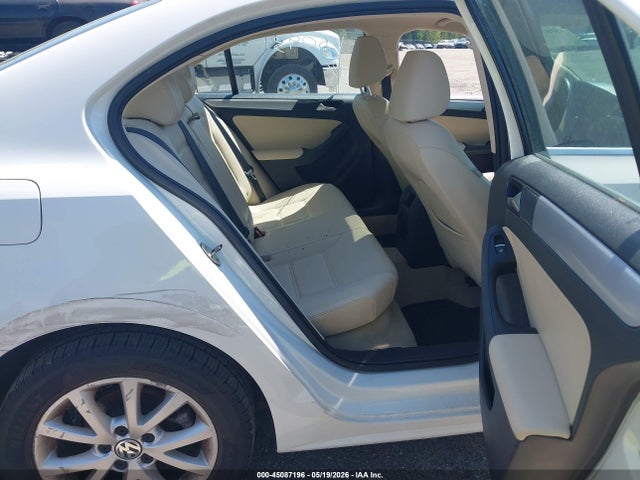 Volkswagen Jetta 2.5l Se