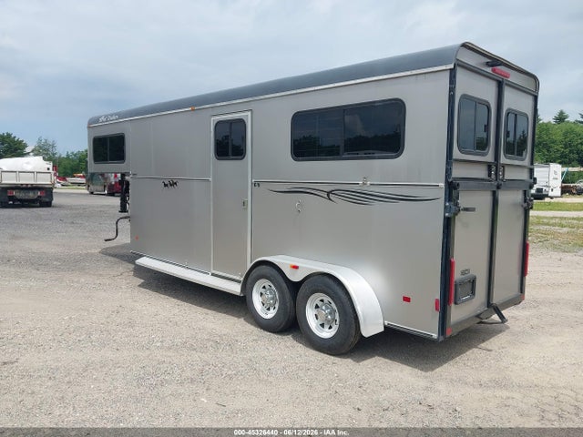 Hawkeye 2 Horse