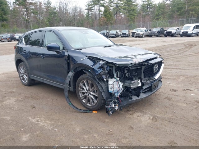 Salvage Mazda Cx Image