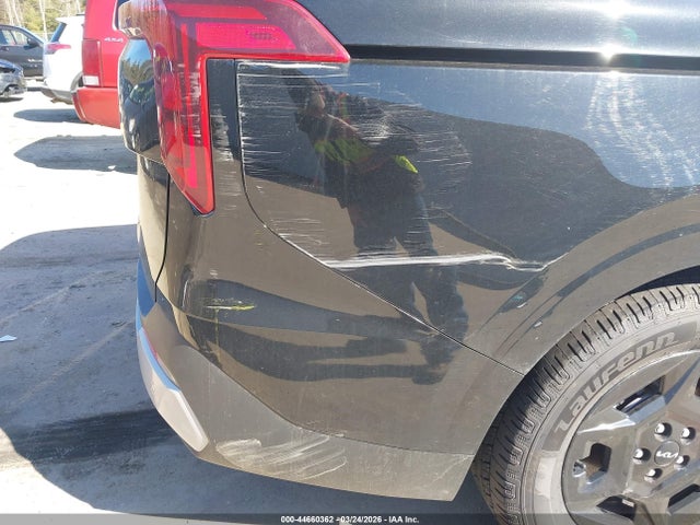 Kia Carnival Lxs