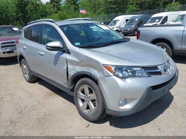 Salvage Toyota RAV4 Image