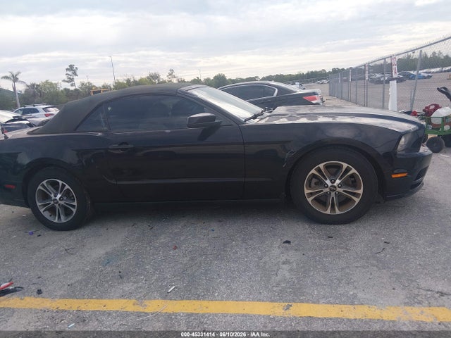 Ford Mustang V6 Premium