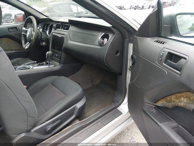 Ford Mustang V6