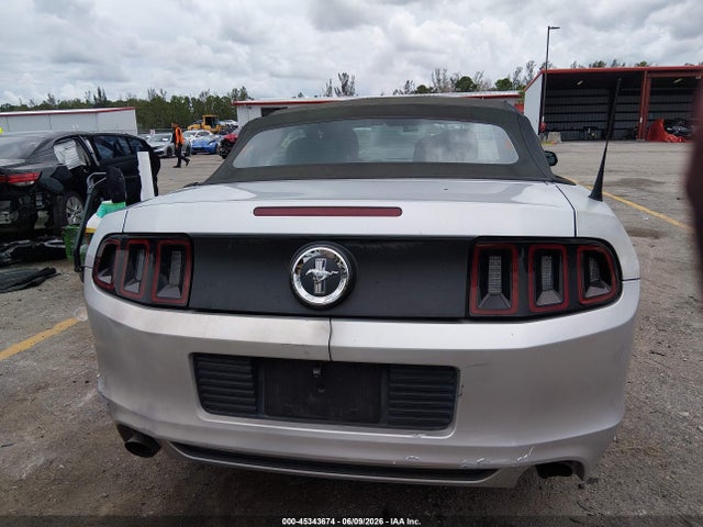 Ford Mustang V6