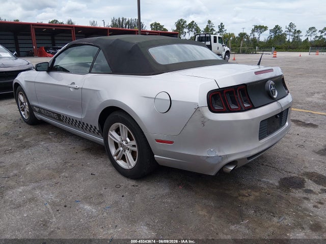 Ford Mustang V6