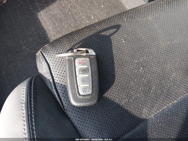 Hyundai VELOSTER Turbo
