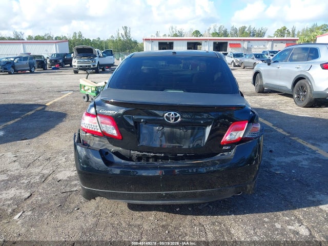 Toyota Camry Se V6
