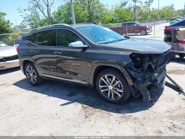 Salvage GMC Terrain Image