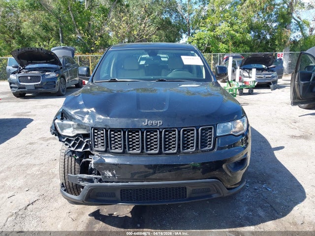Jeep Grand Cherokee Laredo 4x2