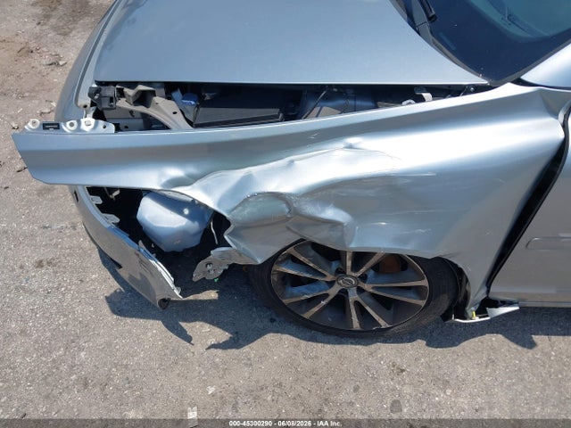 Volvo C70 T5