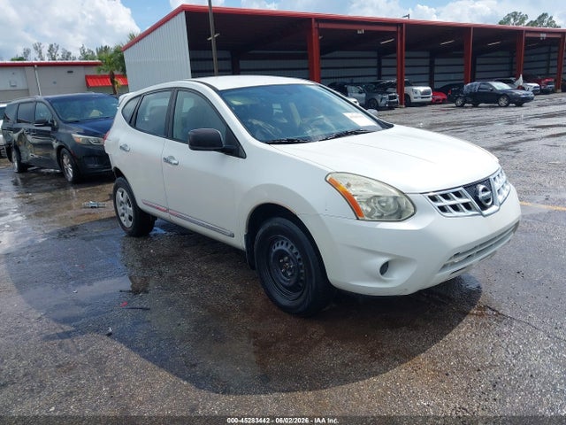 Salvage Nissan Rogue Image
