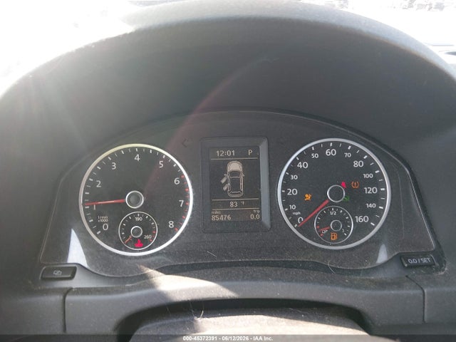 Volkswagen Tiguan S