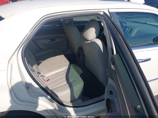 Chrysler 300c Hemi