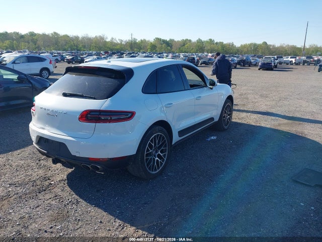 Porsche Macan S