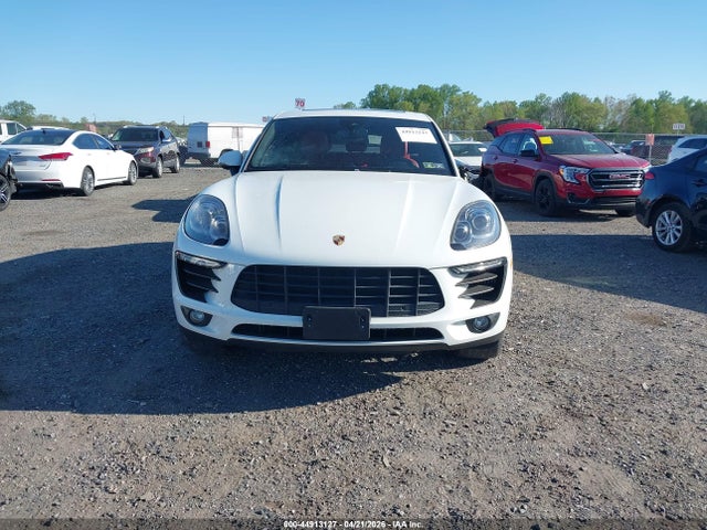 Porsche Macan S