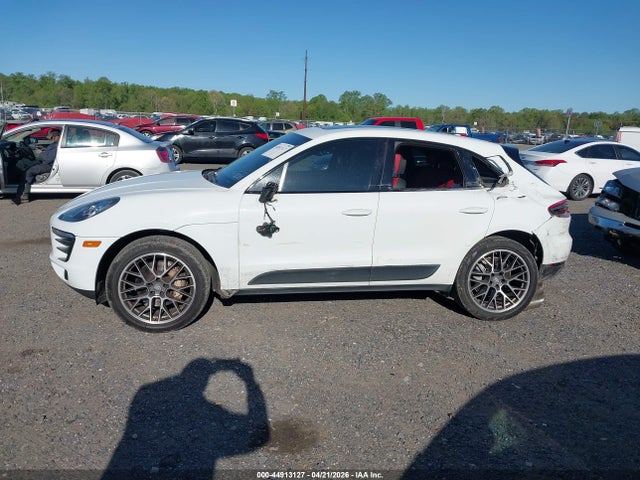 Porsche Macan S