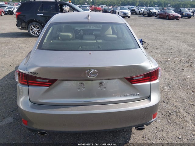 Lexus Is