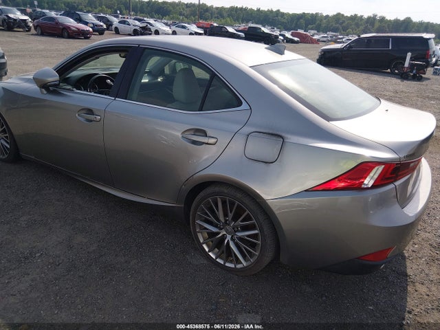 Lexus Is