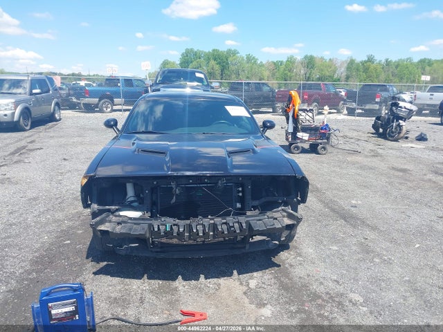Dodge Challenger Sxt