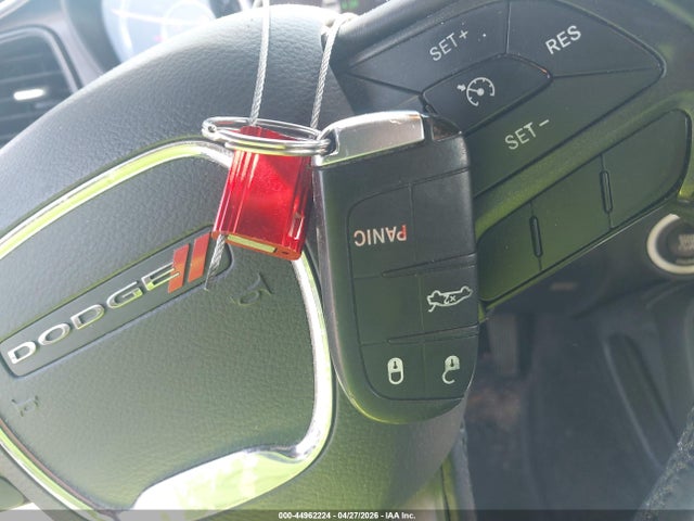 Dodge Challenger Sxt