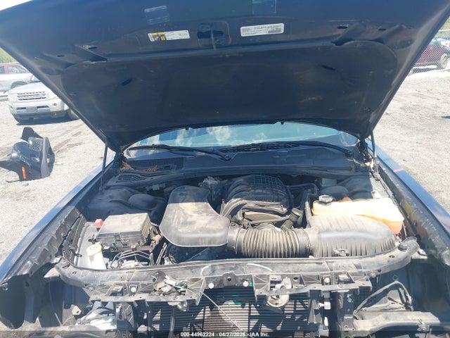 Dodge Challenger Sxt