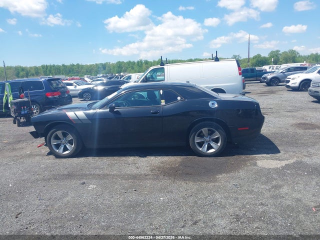 Dodge Challenger Sxt