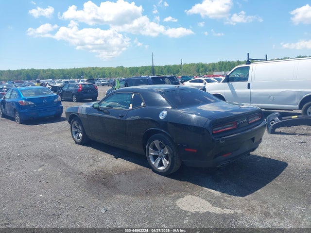 Dodge Challenger Sxt