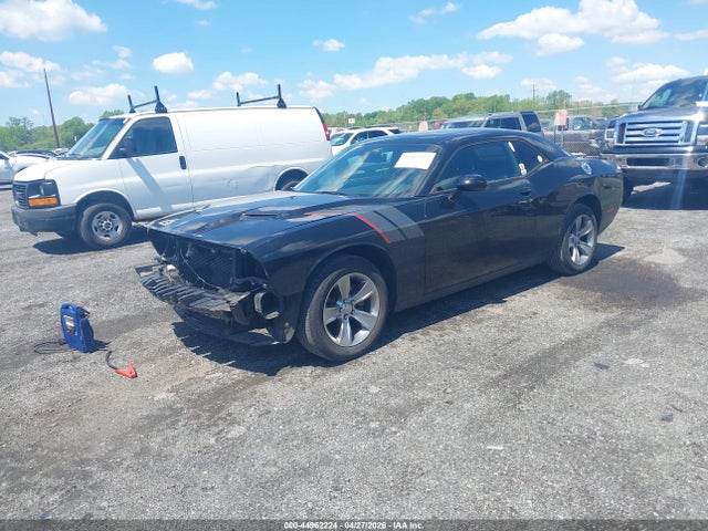 Dodge Challenger Sxt