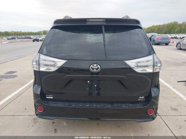 Toyota Sienna Se 8 Passenger