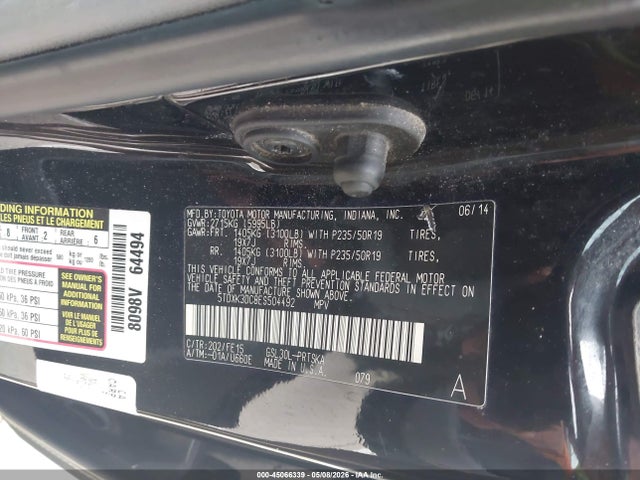 Toyota Sienna Se 8 Passenger