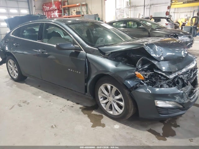 Salvage Chevrolet Malibu Image